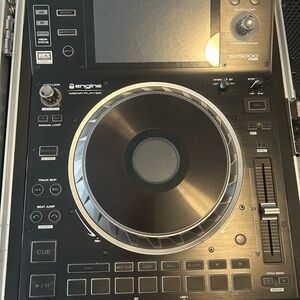 Denon DJ SC5000 Prime - Professional DJ Media Player